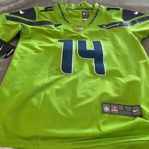NFL Seattle Seahawks, Metcalf youth jersey size large